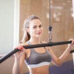 girl doing back workouts